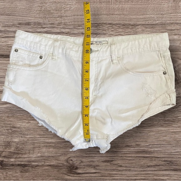 Free People Bone Color Shorts Size 29 - Picture 6 of 9